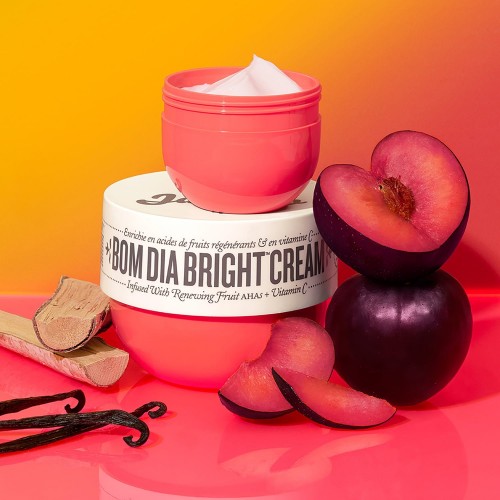 SOL DE JANEIRO DBom Dia Bright™ 150 Ml Vücut Kremi SOL DE JANEIRO DBom Dia Bright™ 150 Ml Vücut Kremi